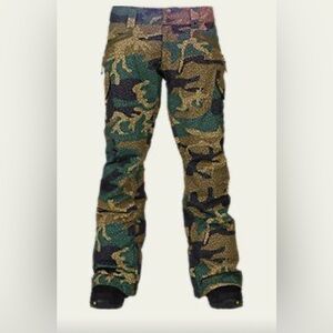 Burton Fly Flower Camo insulated  pant. Size small.